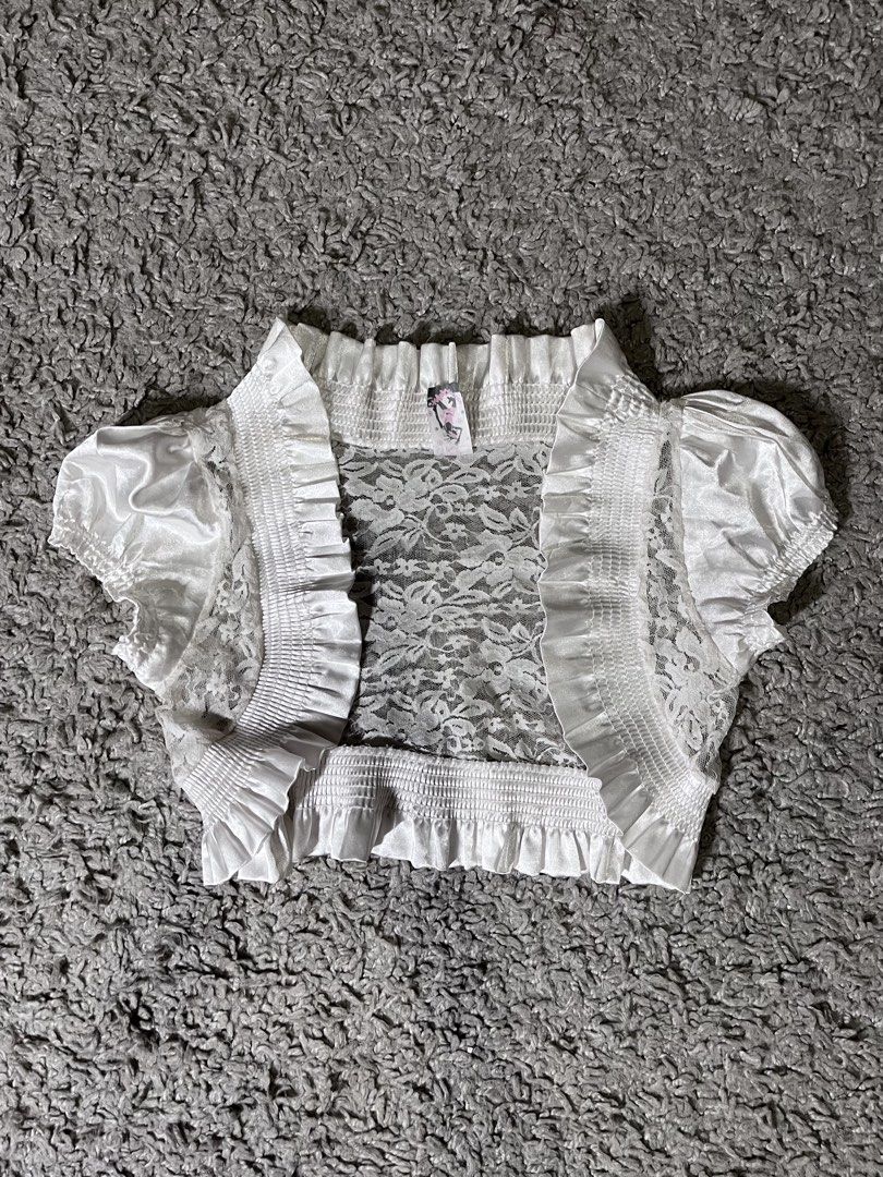 white fancy bolero (Category: Coats, Jackets and Outerwear) located in Davao. Submitted by fromadollscloset (Listing ID 1467300400, Image 1). Description: [READ MY BIO FIRST!] ⭐️ description ⭐️ - see-thru! - material: lace, silk - stretchy ⭐️ other deets ⭐️ - for meet-up: around roxas area - for delivery/shipping: s/df will be shouldered by the buyer! .