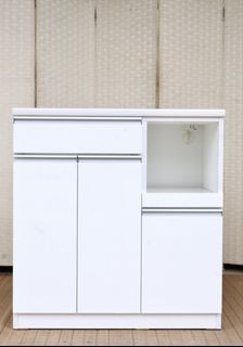 (Category: ) located in . Submitted by FurnitureGallery (Listing ID 1467306905, Image 1). Description: .