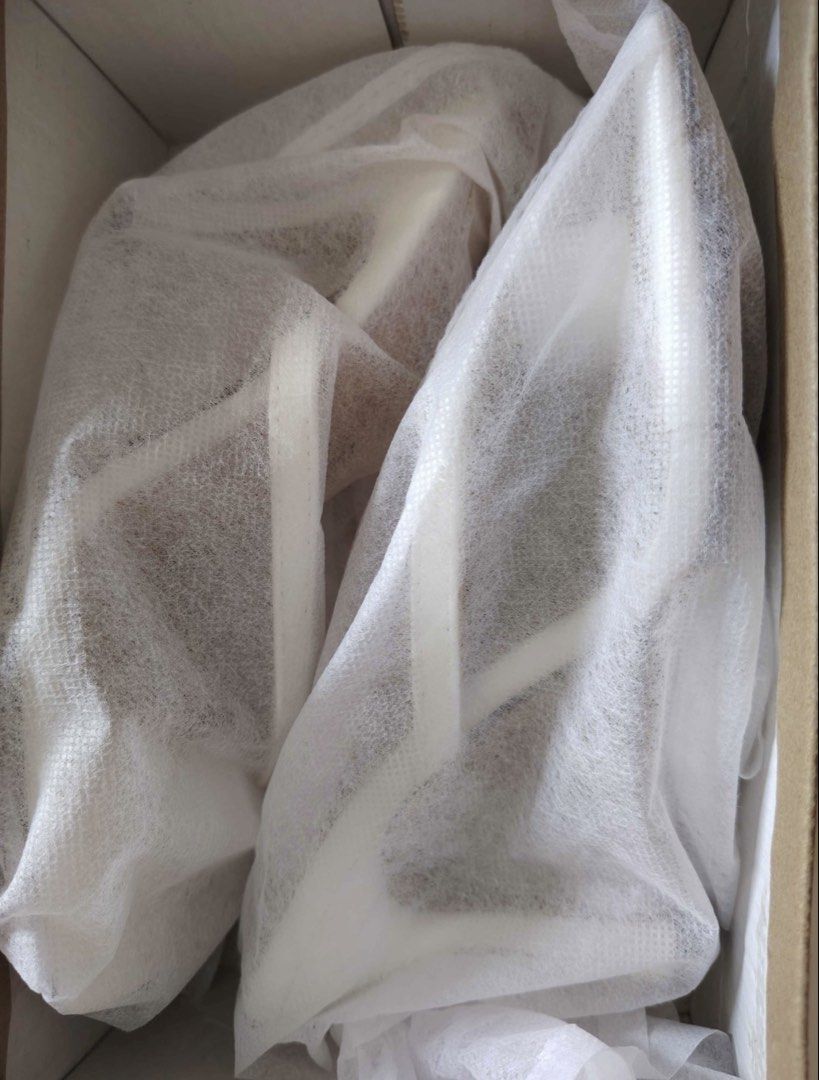 White Square Toe Thong High Heel Mules CN38 (Category: Heels) located in Manila. Submitted by kristen_bella (Listing ID 1467328206, Image 3). Description: - Style: White heels with thong strap and square toe design - Heel: High stiletto heel - Condition: Brand new, never worn - Inclusions: Original box and dust covers included.
