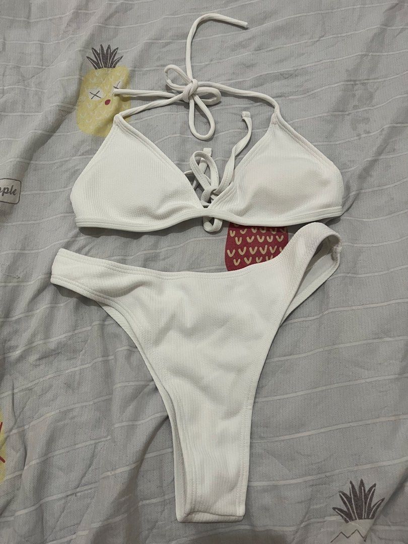 White Two Piece Swimsuit (Category: Bikinis & Swimsuits) located in Manila. Submitted by rlnnb_ (Listing ID 1467224784, Image 1). Description: Can fit small to medium.