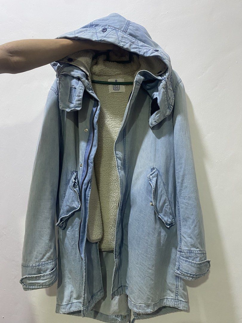 Winter jacket (Category: Coats, Jackets and Outerwear) located in Kuala Lumpur. Submitted by swift_silver (Listing ID 1467344909, Image 1). Description: 🔥 NTDG VINTAGE WINTER JACKET 🔥 💙 Colour: Blue Jeans 📏 Size: M–L (boleh pakai) 🧥 Inner lining: Sherpa Fleece — lembut & gebu Condition preloved, sesuai untuk yang minat style vintage dan streetwear! 💰 Price: RM40 .
