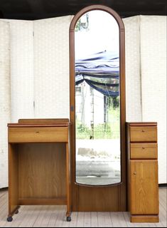 (Category: ) located in . Submitted by FurnitureGallery (Listing ID 1467307334, Image 1). Description: .