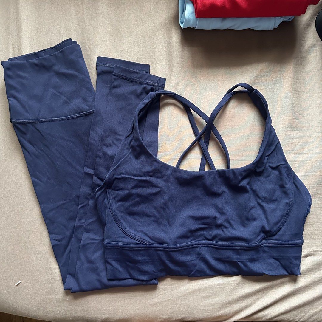 Workout/gym clothes (Category: Activewear) located in Quezon City. Submitted by lovedbysydandluna (Listing ID 1467358483, Image 3). Description: ALL TOPS LARGE ALL BOTTOMS MEDIUM ₱500/SET FIXED PRICE PO All in good condition RFS: too many sports wear.