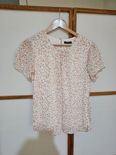 (Category: ) located in . Submitted by moanascloset (Listing ID 1467351677, Image 1). Description: .