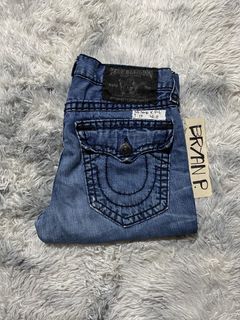(Category: ) located in . Submitted by thriftchubs (Listing ID 1467294934, Image 1). Description: .
