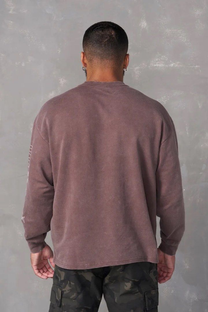 YOUNGLA Chrome Longsleeve (Category: Activewear) located in Bayombong. Submitted by rethreadsactivewear (Listing ID 1467179838, Image 3). Description: ON-HAND! READY TO SHIP! 🔥 YOUNGLA Chrome Longsleeve Washed Brown Small Like new 1499 only! The YoungLA 8028 - Chrome Longsleeves blend comfort and style perfectly. Made with high-quality materials, this shirt offers a relaxed fit while maintaining a trendy look. The unique graphic down the sleeve 