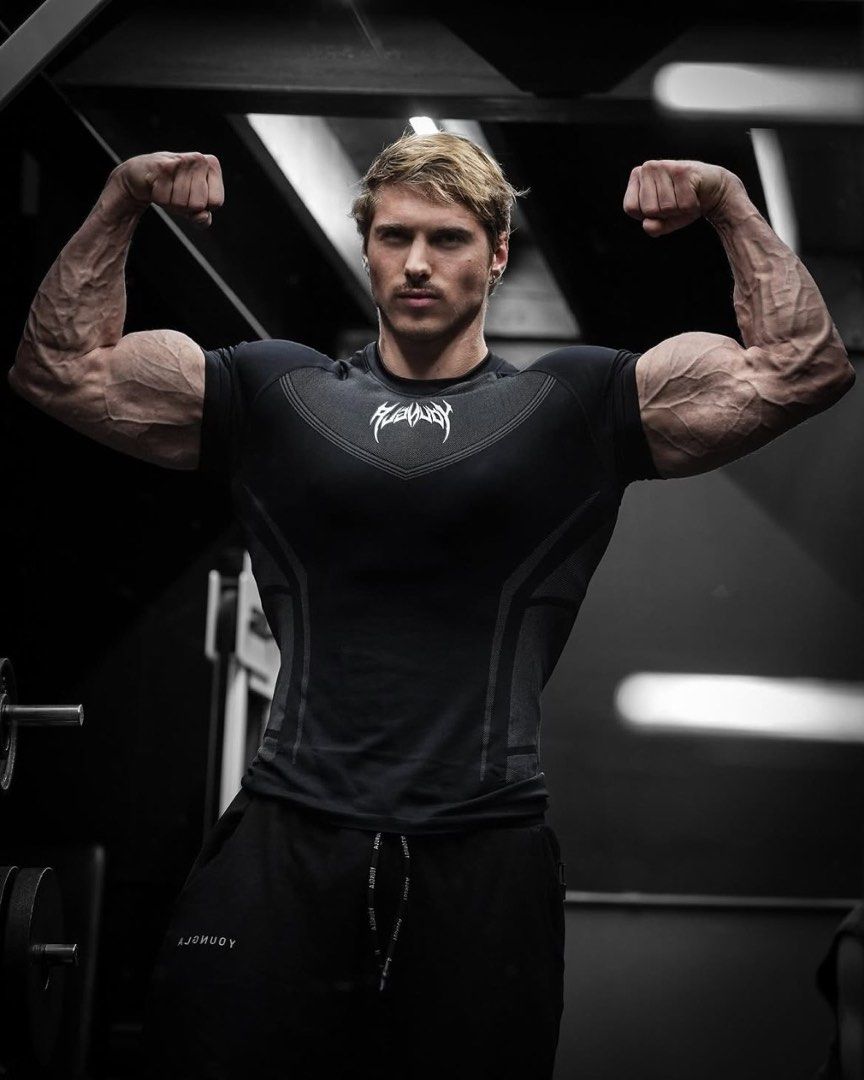 YOUNGLA Warrior Compression Shirt (Category: Activewear) located in Bayombong. Submitted by rethreadsactivewear (Listing ID 1467178758, Image 1). Description: ON-HAND! READY TO SHIP! 🔥 YOUNGLA Warrior Compression Shirt 🦸 Small Like new 1950 only! MATERIAL: 72% Polyamide, 21% Polyester, 7% Elastane. FABRIC WEIGHT: 310 GSM FIT: Super Fitted. DESIGN: The Warrior Compression Tee is built for performance and style, crafted with the same fit and prem