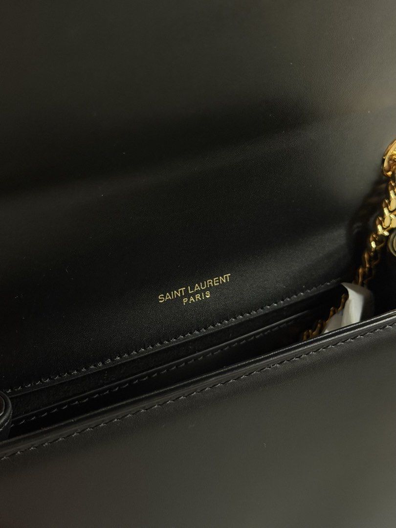 Ysl kate w/ tassel (Category: Clutches) located in San Pedro. Submitted by happyfindsss (Listing ID 1467340908, Image 3). Description: •small size •dm for more details.
