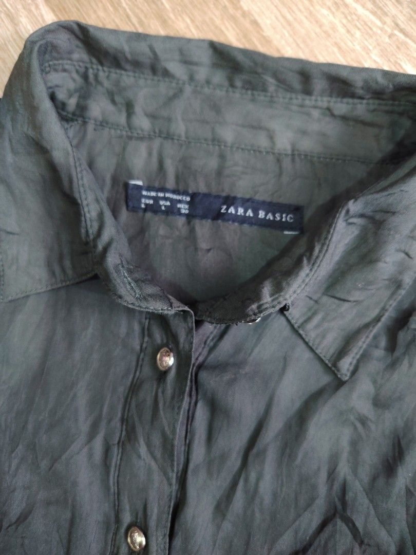 ZARA BASIC POLO LONGSLEEVES (Category: Longsleeves) located in Marikina City. Submitted by kingdrel (Listing ID 1467240243, Image 3). Description: ZARA BASIC POLO LONGSLEEVES W 19 L 26 VERYGOOD CONDITION NO ISSUE COLORATE 9.5-10.