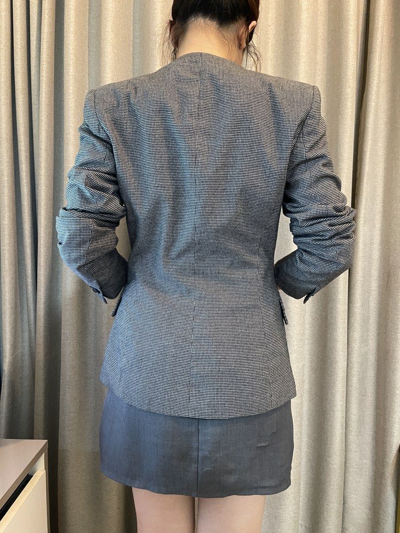 Zara Black Blazer Size S (Category: Coats, Jackets and Outerwear) located in Manila. Submitted by aera_song (Listing ID 1467307094, Image 3). Description: - Bought from Zara Los Angeles - Pattern: Black and white houndstooth - Size: EUR 36 / USA 4 (fits standard Small) - Fit: Tailored with single button closur.