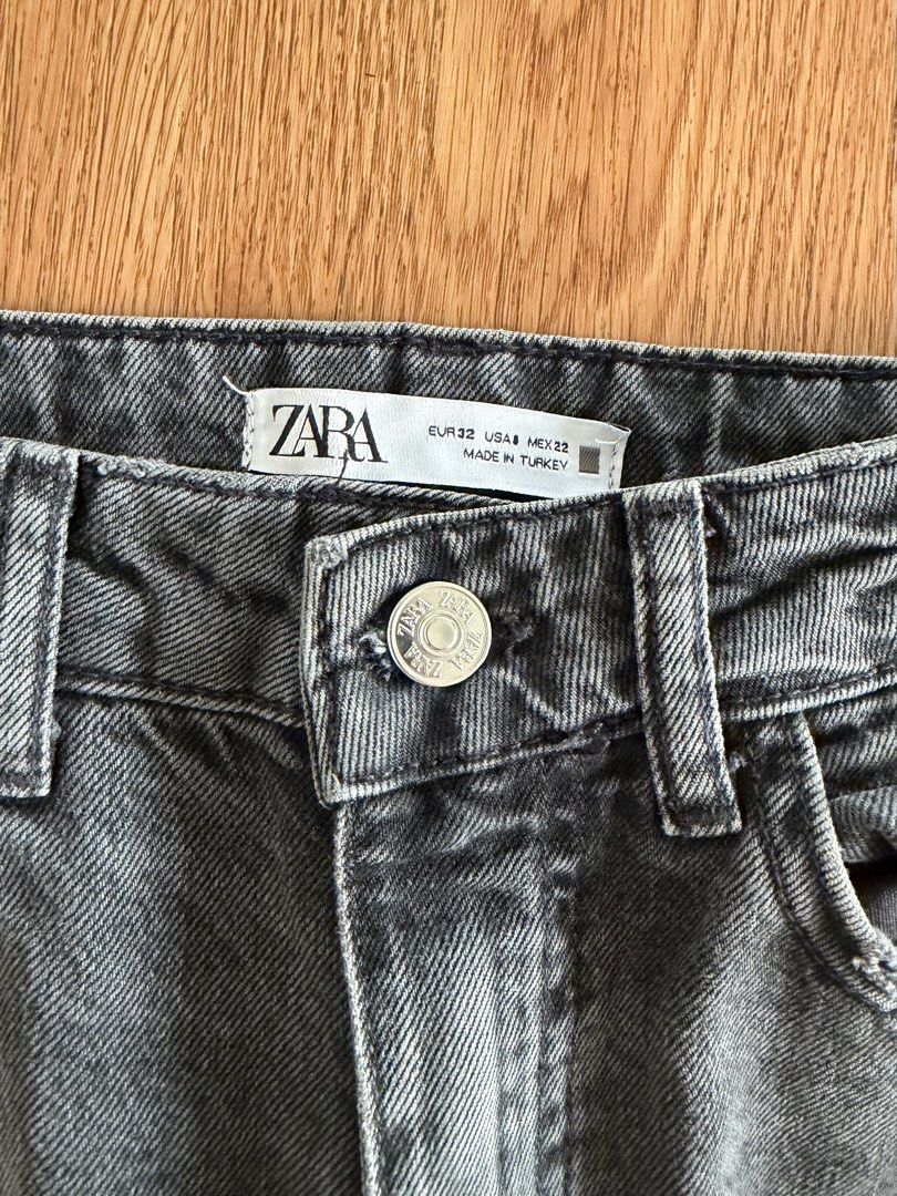 Zara Grey Denim Jeans (Category: Jeans) located in Quezon City. Submitted by morgan_rysblk (Listing ID 1467183969, Image 3). Description: - Brand: Zara - Style: Relaxed straight leg, washed dark grey denim with slight fading - For my size 24 waistline girlies (too small na for me) - Used once for travel - Bought for Php 1,995.