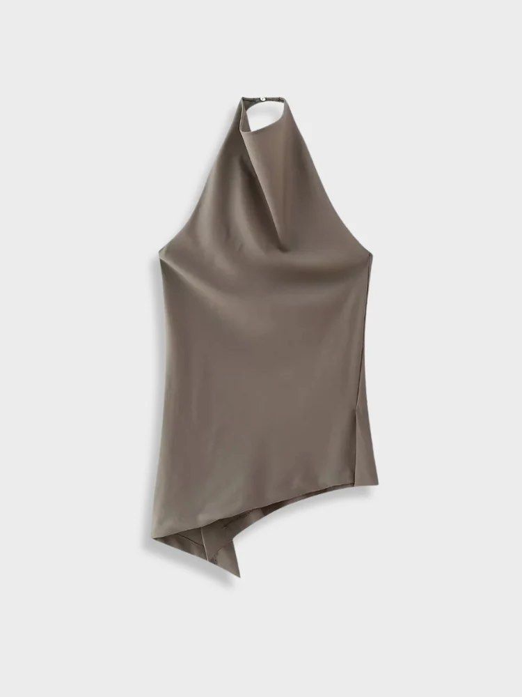 Zara Halter Backless (Category: Blouses) located in Mandaluyong City. Submitted by grmnk (Listing ID 1467171476, Image 2). Description: Bought at full SRP. Never used. Still with tags. BPI / GCash Pick-up from Hulo, Mandaluyong.