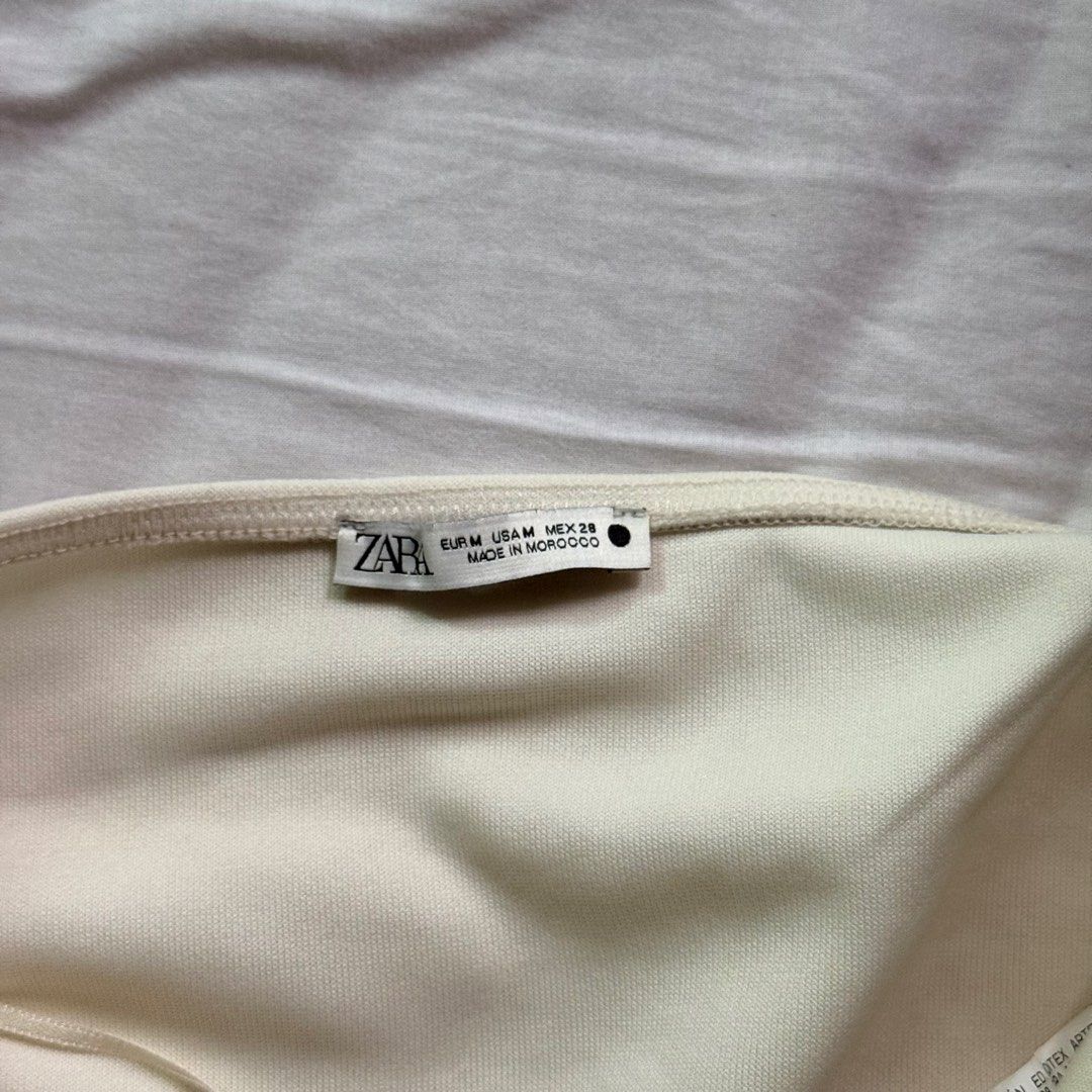Zara Halter Top (Category: Sleeveless) located in Manila. Submitted by shesells3ashells (Listing ID 1467264297, Image 3). Description: .