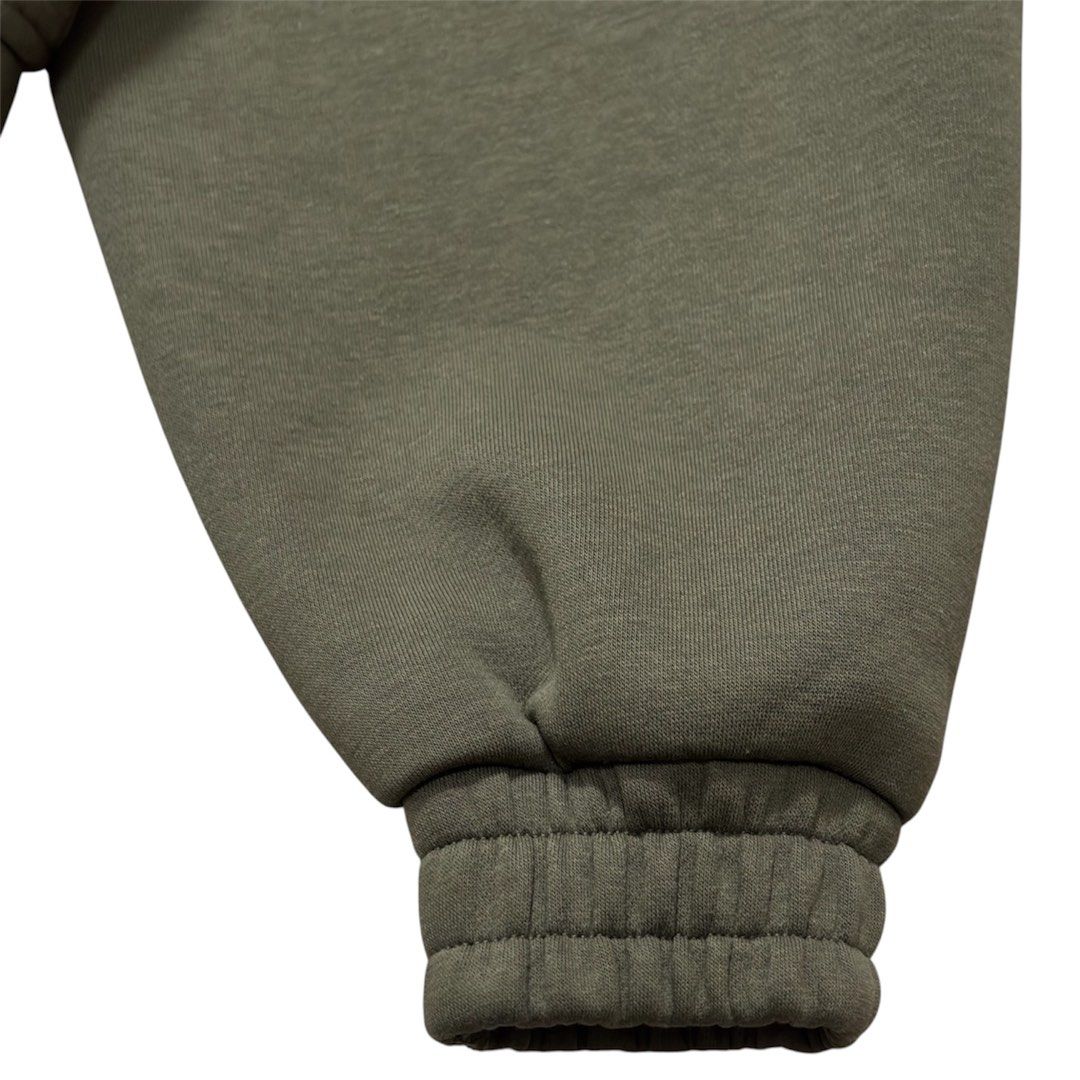 ZARA MAN CROPPED FIT TECHNICAL JACKET ( HEAVY WEIGHT ) (Category: Coats, Jackets and Outerwear) located in Pasig City. Submitted by realversion_apparel (Listing ID 1467289375, Image 3). Description: CONDITION: BRAND NEW WITH TAGS SIZE: MEDIUM COLOR: OLIVE MOP: - GOTYME - GCASH - MARIBANK COURIER: - LALAMOVE FOR SAME DAY DELIVERY - J&T FOR OUTSIDE MM NOTE: COLOR MAY VARY DUE TO LIGHTING MEASUREMENTS: LENGTH: 24 WIDTH: 23 SLEEVE: 23 SHOULDER: 23 1/