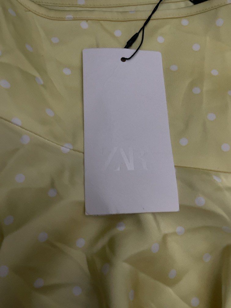 Zara polka dots silky short (Category: Shorts) located in Bacolor. Submitted by louiviellefinds (Listing ID 1467211727, Image 2). Description: Waist 25-26.