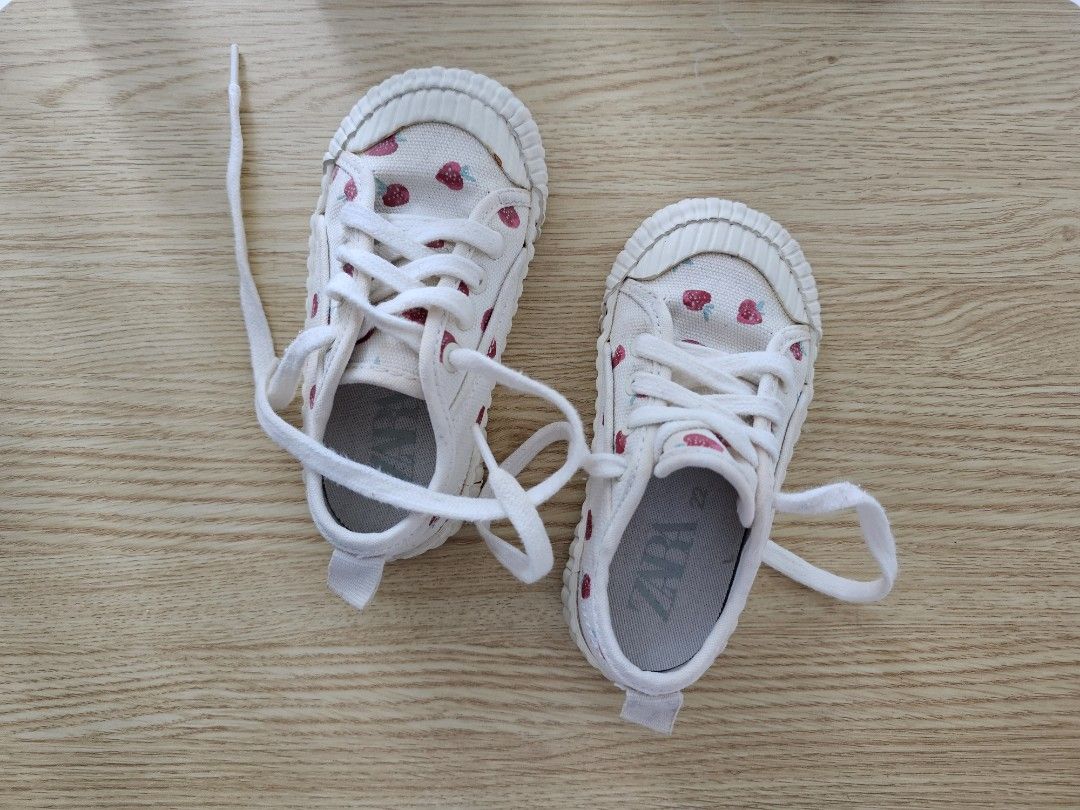 Zara Toddler Shoes (Category: Babies & Kids Fashion) located in Makati City. Submitted by remajada (Listing ID 1467260552, Image 2). Description: .