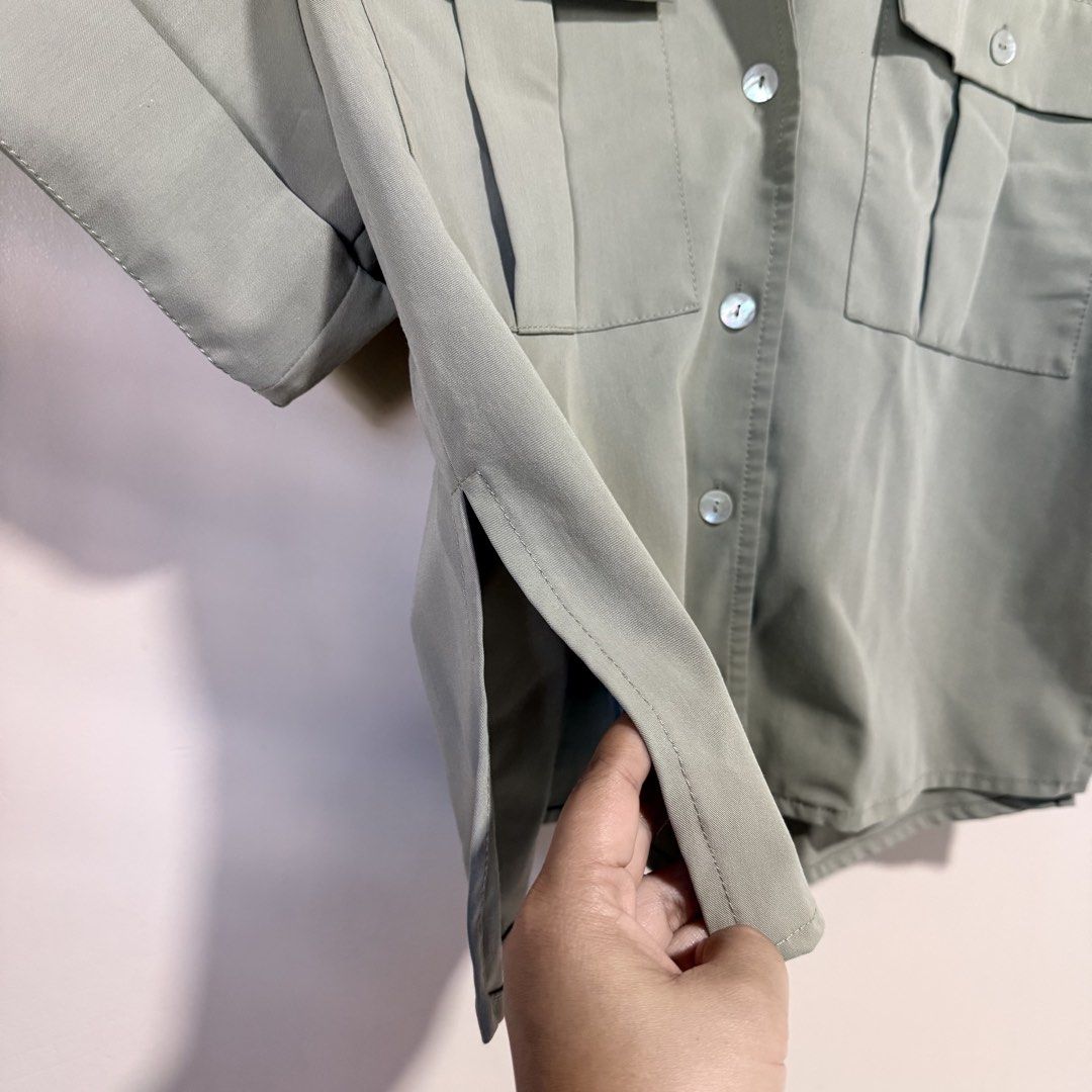 Zara Utility Buttondown Shirt (Category: Blouses) located in Surigao. Submitted by nenafuentes (Listing ID 1467178294, Image 2). Description: Dual front patch pockets and roll up sleeves Size XS on tag but runs oversized Best fits M-L.