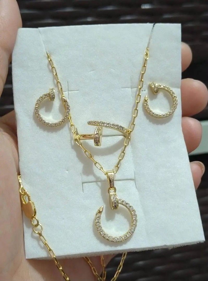 14K Vermiel Gold Nail 3n1 Set (Category: Necklaces) located in Caloocan City. Submitted by cheskhaionlinestore2.0 (Listing ID 1467378307, Image 2). Description: Ganda nyan para Kang naka real 18K Saudi Gold 😍 New Collection 🥰 14k GOLD VERMEIL Super Sale ⚡ Nail 3n1 Set ₱1250 only 📌 What is Vermeil Gold? 14K Vermiel Gold Gold vermeil (pronounced ver-may) is a high-quality type of gold-plated jewelry defined by a sterling silver base metal, a thi