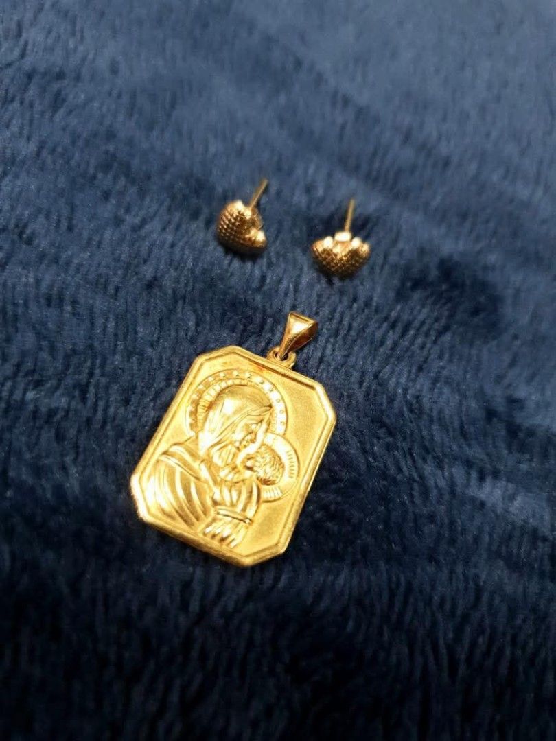 18K Gold Necklace and Earrings (Category: Body Jewelry) located in Manila. Submitted by missbrown_000 (Listing ID 1467369964, Image 3). Description: Rope chain with pendant - 2.3 grams Heart earrings - .4 grams Rush For Sale takeall only!! Location Lower Antipolo.