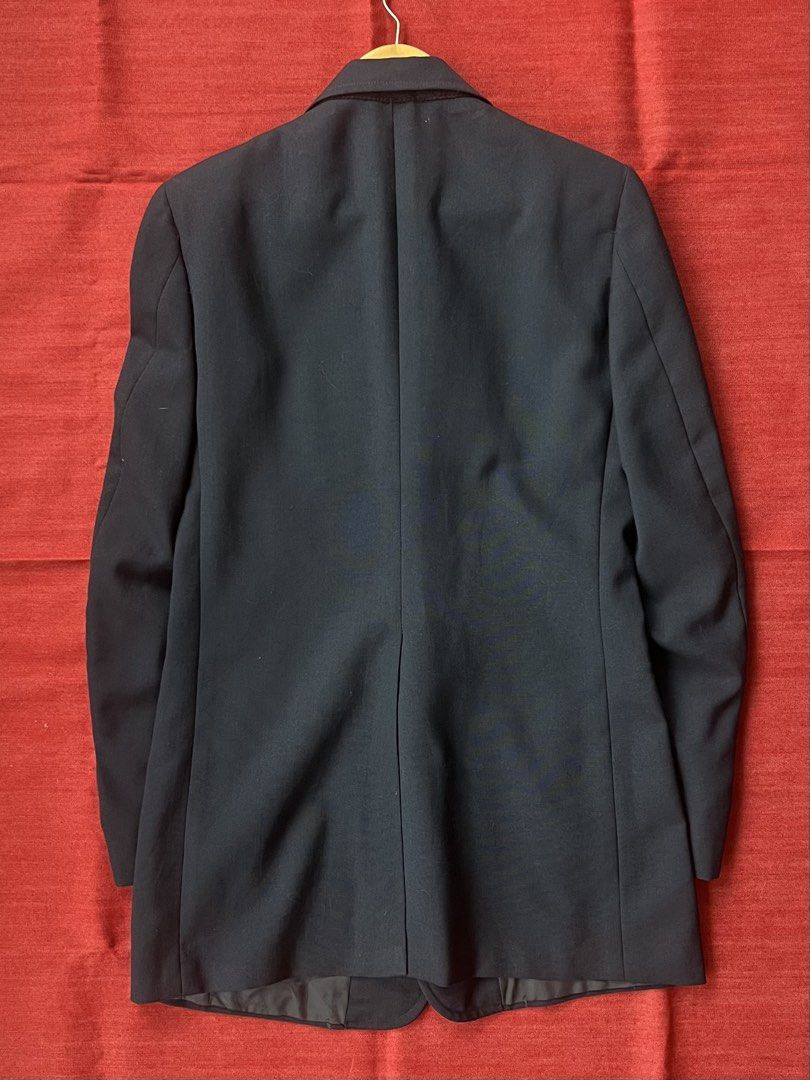 1970s Hopsack Wool Navy Blazer by Stanley Blacker with Dorman Winthrop (Category: Coats, Jackets and Outerwear) located in Manila. Submitted by minsanseller_madalasbuyer (Listing ID 1467468301, Image 2). Description: Chest - 19” Waist - 18.25” Length - 30” Shoulder - 16” Sleeve - 24.5” Arm hole - 5.25” - Low quality photos due to cropping. Unedited photo is taken further to white balance & display the most accurate garment color. - Hopsack weave 