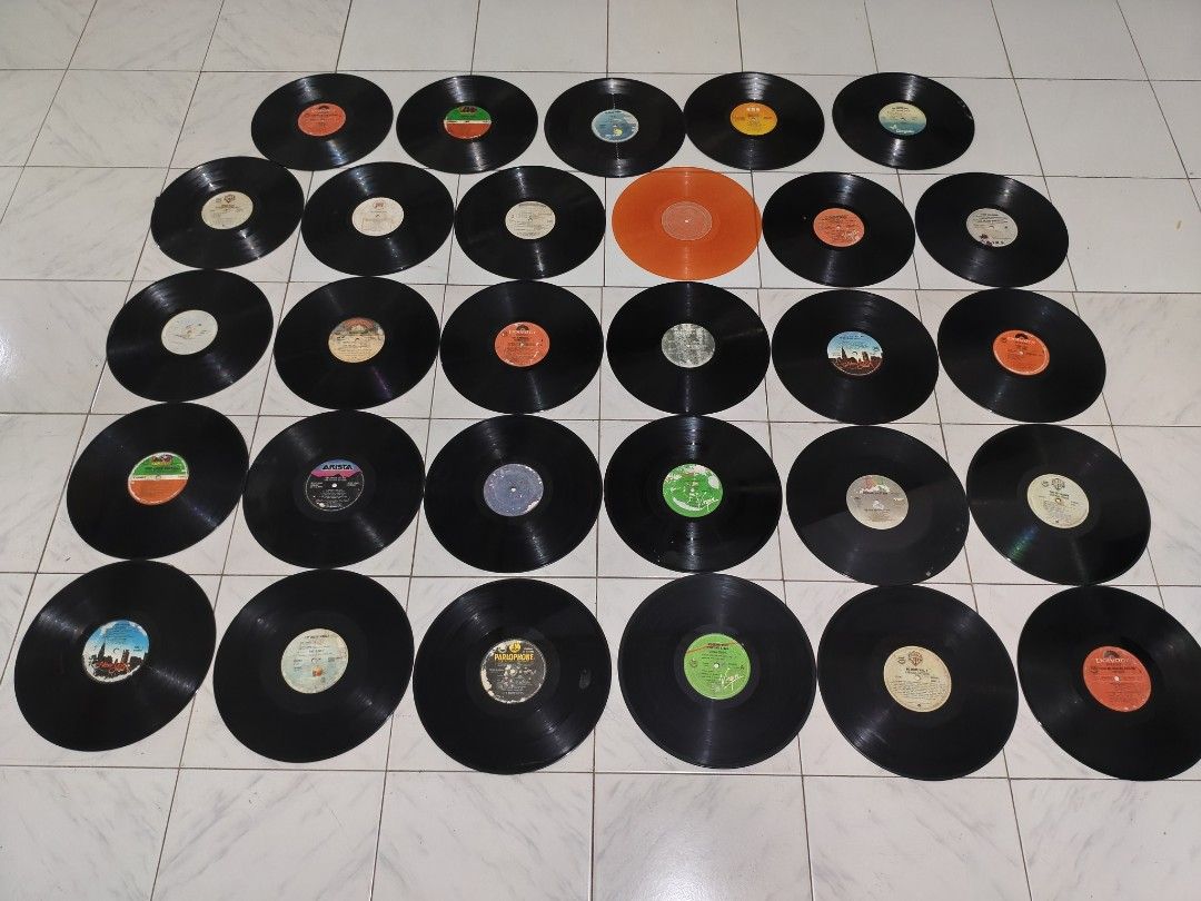 1980's Vinyl Collection (Category: Vinyls) located in Taguig. Submitted by akosimilo2026 (Listing ID 1467384378, Image 2). Description: FOR SALE: 1980s VINYL RECORD COLLECTION Selling my collection of vinyl records featuring mainly New Wave, Post-Punk, 1980s Alternative Rock, Synth-pop, New Romantic, and Disco. A great collection for fans of classic UK alternative music and collectors of iconic 1980s records. 29 vinyl records Discs only — no orig