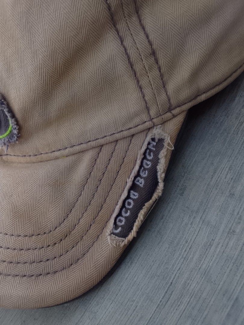 1999 COCOA BEACH OVAL LOGO DAD STRAPBACK CAP (Category: Caps & Hats) located in Manila. Submitted by saiintthrift (Listing ID 1465611455, Image 3). Description: ✅ Condition: Excellent 📐 Size: Freesize 🎨 Color rate: 9/10 ⚠️ NO ISSUE — Just Needs Wash 💰 PRICE: ₱480 + sf 📍 Location: Dasmariñas, Cavite 💳 Payment: GCash only 🚚 Courier: J&T / LALAMOVE 📱 FOLLOW & CONTACT: ig: saiint.thrift fb: Saiint Thrift tiktok: saiint.thrift carousell: saiint