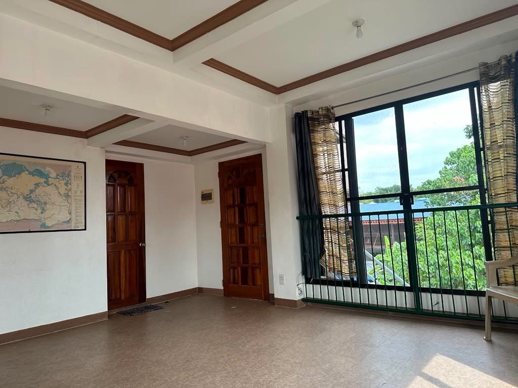 1 apartment 66qm, 3rd floor, penthouse style (Category: Apartments & Condos) located in Panglao. Submitted by pamelatan (Listing ID 1467413421, Image 2). Description: Apartment in the 3rd floor, penthouse style, discounted 10,800 Peso mtl. + 1 month deposit, long term, 44 + 22qm living space + 20qm storing space, 2 bathroom, space for washing mashine, 1 air con, private balcony, unfurnished or Semi furnished: 2 foam bed, Individual electric and w