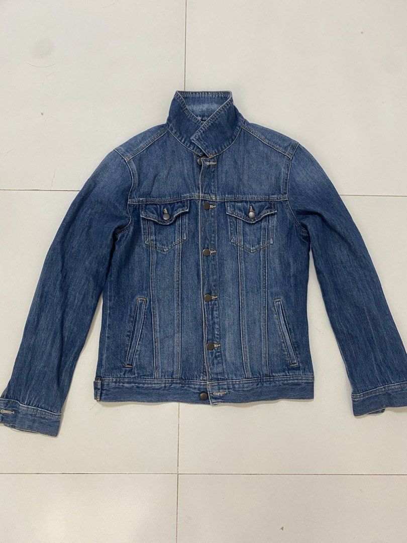 21MEN Los Angeles Denim Jacket Size S (Category: Coats, Jackets and Outerwear) located in Imus. Submitted by just.randoms (Listing ID 1467457779, Image 1). Description: - Brand/Origin: 21MEN Los Angeles - Size: Small (S) - Color/Wash: Classic blue wash - Details: Metallic front button closure, chest flap pockets, structured collar, and clean stitching - Condition: Excellent.