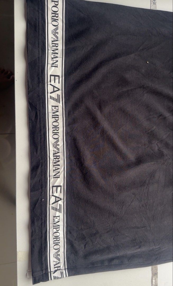 2nd Hand emporio Armani (Category: Tshirts & Polo Shirts ) located in Makati City. Submitted by mikay29 (Listing ID 1467474920, Image 2). Description: The item is original with tag and wash tag Size large with dimes 21x28.5.