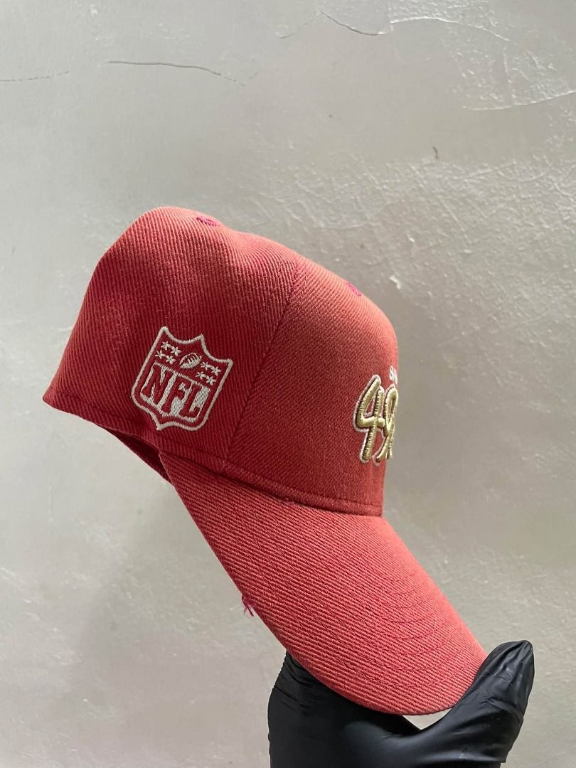 49ers DLINE SCRIPT (Category: Caps & Hats) located in Caloocan City. Submitted by j3ngsanity (Listing ID 1467469291, Image 3). Description: ISSUE : NO TOP BOTTON MIN SCRATCH SA UNDER BRIM COLOR RATE : 7.5.