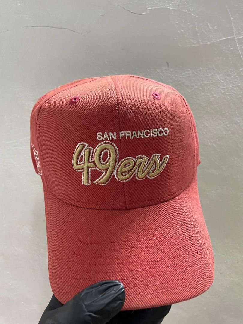 49ers DLINE SCRIPT (Category: Caps & Hats) located in Caloocan City. Submitted by j3ngsanity (Listing ID 1467469291, Image 2). Description: ISSUE : NO TOP BOTTON MIN SCRATCH SA UNDER BRIM COLOR RATE : 7.5.