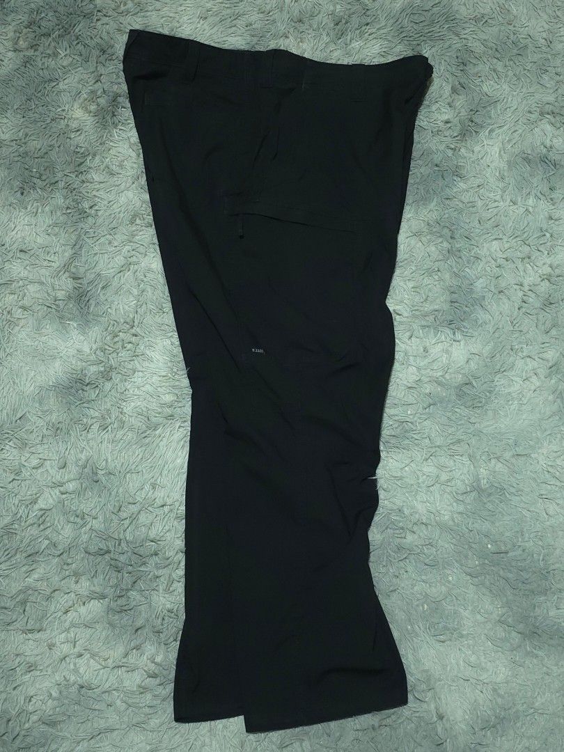 5.11 Tactical Pants (Category: Trousers) located in Abulug. Submitted by humanwhosellthings (Listing ID 1467405753, Image 3). Description: 5.11 Tactical Pants ✅Excellent Condition ✅Issue: none ▫️Waist Size: 42 ▫️Length: 41.