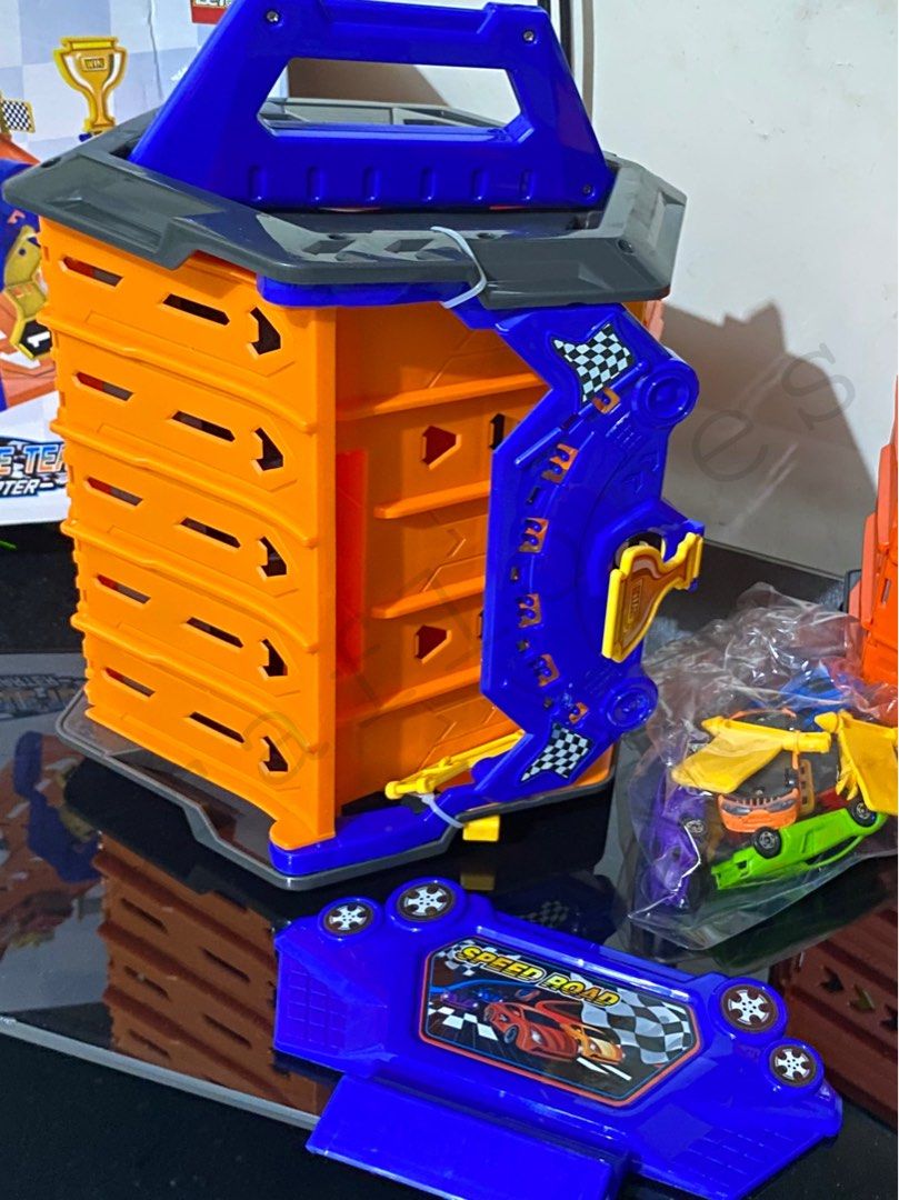 5 Lane Car Racing Track (Category: Kids Toys) located in Cainta. Submitted by rfxx9x (Listing ID 1467379415, Image 1). Description: Brand new and unused! 🏎️ Box opened for photos only. The racing truck and mini cars are still sealed in plastic and have never been used similar to Hotwheels style car tracks! Perfect for kids who love cars and racing. MOP: Bank Transfer / Cash (if meet-up) MOD: Lalamove or Grab - shipping fee shouldered by buyer. �