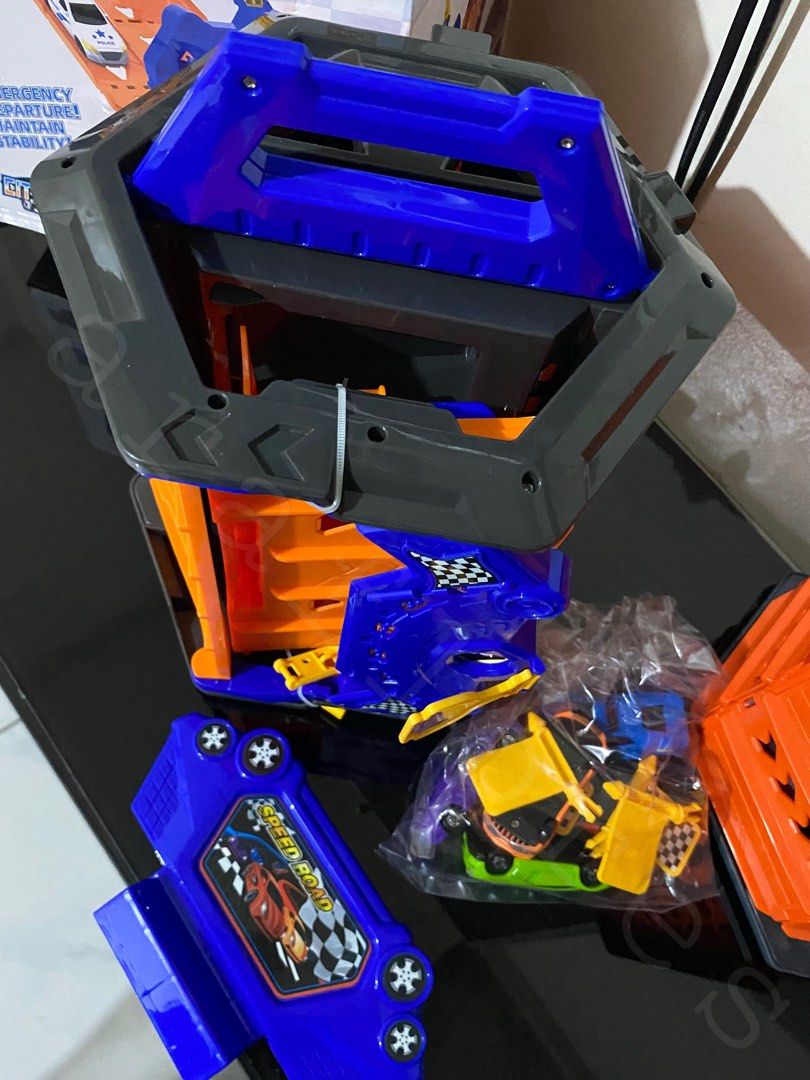 5 Lane Car Racing Track (Category: Kids Toys) located in Cainta. Submitted by rfxx9x (Listing ID 1467379415, Image 2). Description: Brand new and unused! 🏎️ Box opened for photos only. The racing truck and mini cars are still sealed in plastic and have never been used similar to Hotwheels style car tracks! Perfect for kids who love cars and racing. MOP: Bank Transfer / Cash (if meet-up) MOD: Lalamove or Grab - shipping fee shouldered by buyer. �
