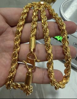 (Category: ) located in . Submitted by buybackgoldsg (Listing ID 1467487942, Image 1). Description: .