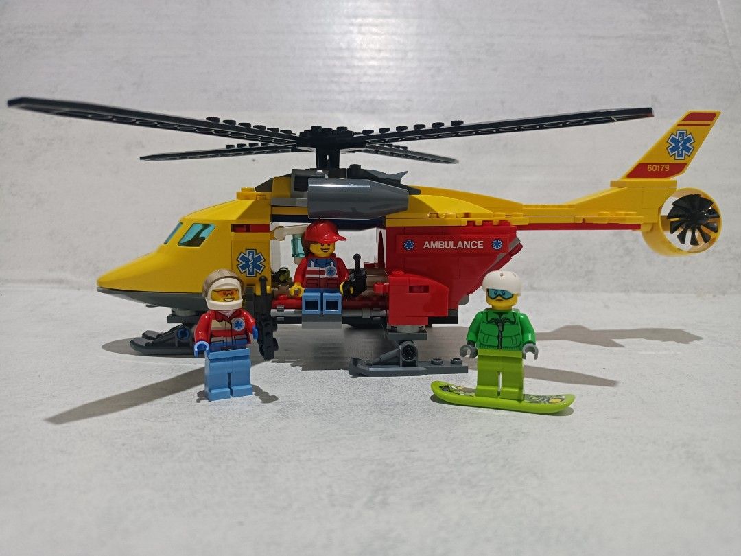 9.6kg Lego (Category: Lego & Building Sets) located in Davao. Submitted by zeek_key_collectibles (Listing ID 1467582839, Image 2). Description: Mixed Lego set,.