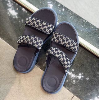 (Category: ) located in . Submitted by mielshop (Listing ID 1467514699, Image 1). Description: .