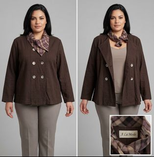 (Category: ) located in . Submitted by aithriftcloset (Listing ID 1464839805, Image 1). Description: .