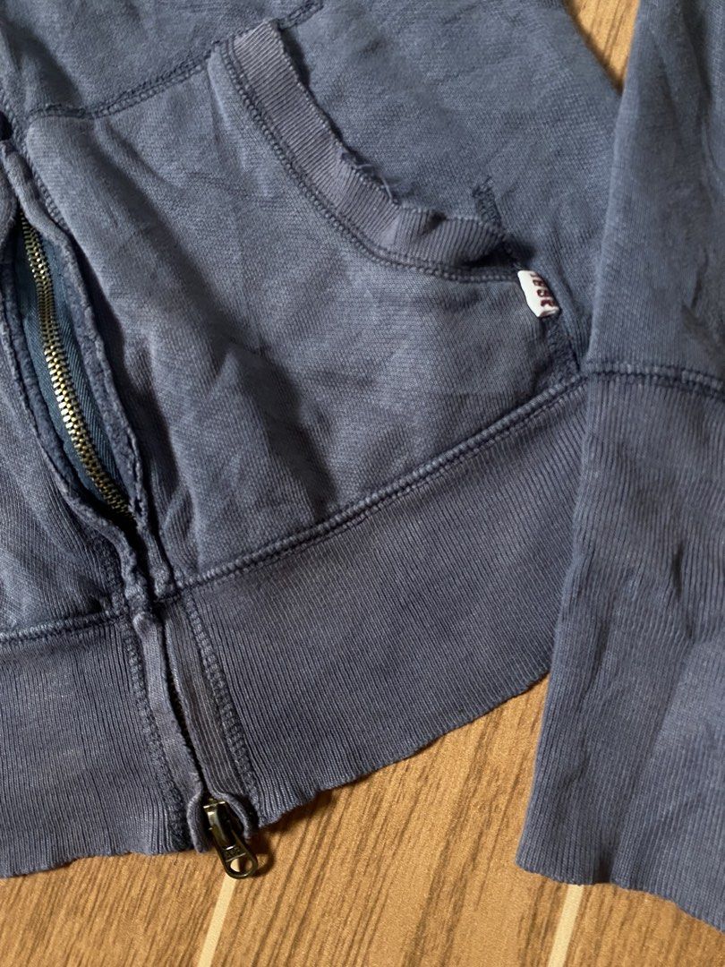abercrombie jacket (Category: Coats, Jackets and Outerwear) located in Paete. Submitted by fat.archives (Listing ID 1467502637, Image 3). Description: Dimes Bust 19 Length 23 +sf.