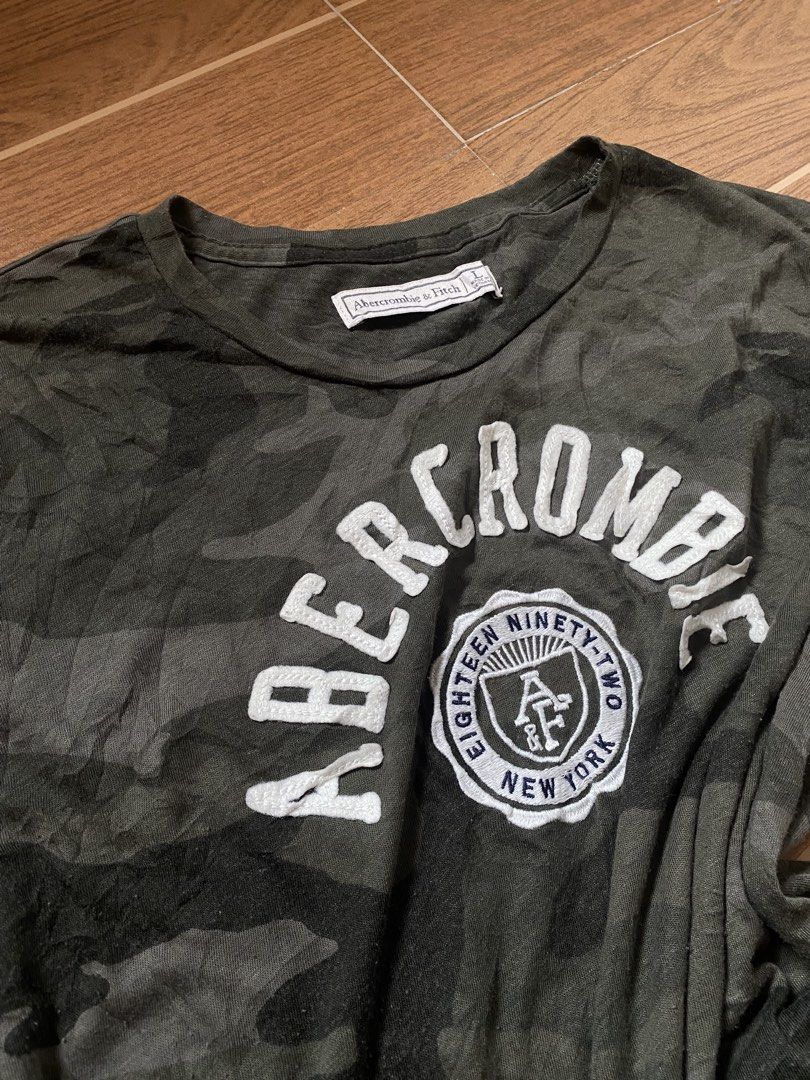 Abercrombie top (Category: Shirts) located in Paete. Submitted by fat.archives (Listing ID 1467507885, Image 2). Description: Dimes Bust 20 Length 25 +sf.