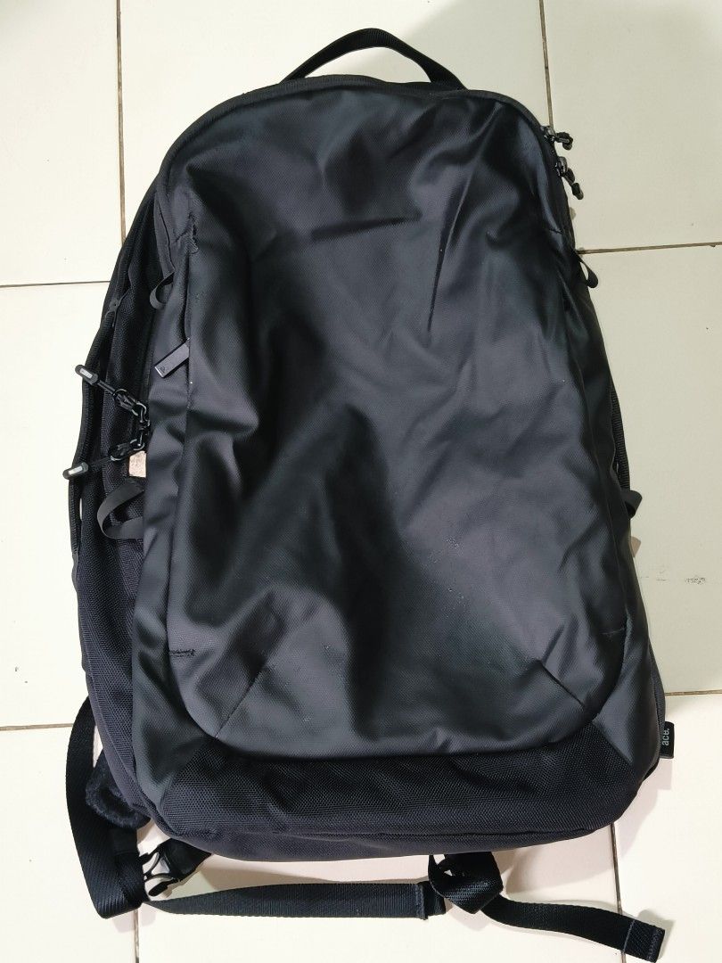 ace. BUSINESS BACKPACK black travel backpack laptop bag (Category: Backpacks) located in Manila. Submitted by bigtym.picker (Listing ID 1467367462, Image 1). Description: FOR SALE!!! ACE. BUSINESS BACKPACK FROM JAPAN Price - 2000 PESOS ONLY NEGO PLS SEE PIC FOR DETAILS. Selling all items AS IS PLS. manage your Expectation We accept shipping nationwide Meetup - BACOOR or near MOA - Brand: Ace - Color: Black - Material: Durable fabric construction 