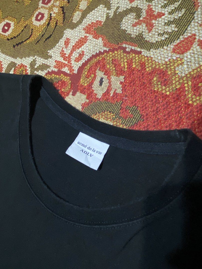 Acme de la vie (Category: Formal Shirts) located in Lupi. Submitted by shanchalant (Listing ID 1467497928, Image 3). Description: Acme de la vie Size 1 on tags Dimes L30 W22 Excellent condition No issue 9.8/10 color rate .