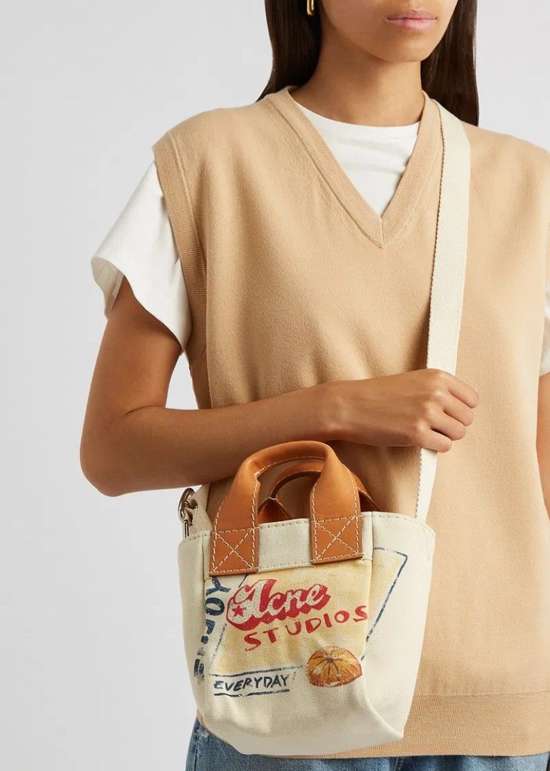 Acne Studios Aleah Small Printed Canvas Handle Bag (Category: Cross-body Bags) located in Lucena. Submitted by thrft-nd-sll (Listing ID 1467423022, Image 2). Description: Acne Studios Aleah Small Printed Canvas Handle Bag No Flaws Excellent Condition Need Wash .