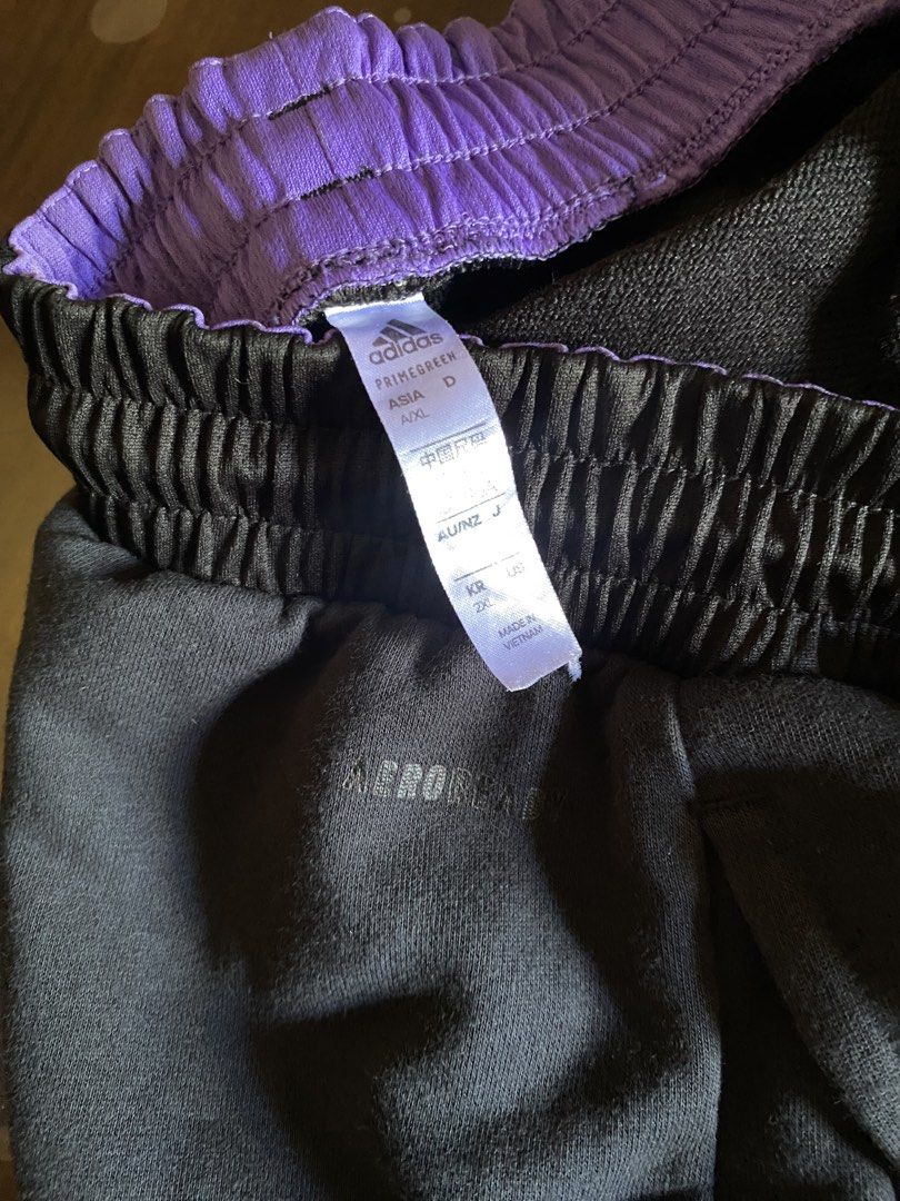 ADDIDAS SHORT (Category: Shorts) located in Kalibo. Submitted by joshuabeyaban (Listing ID 1467391049, Image 2). Description: Adidas Short Free Waist LONG-23 Hem-12 EXCELLENT CONDITION NO ISSUES NEED WASH.