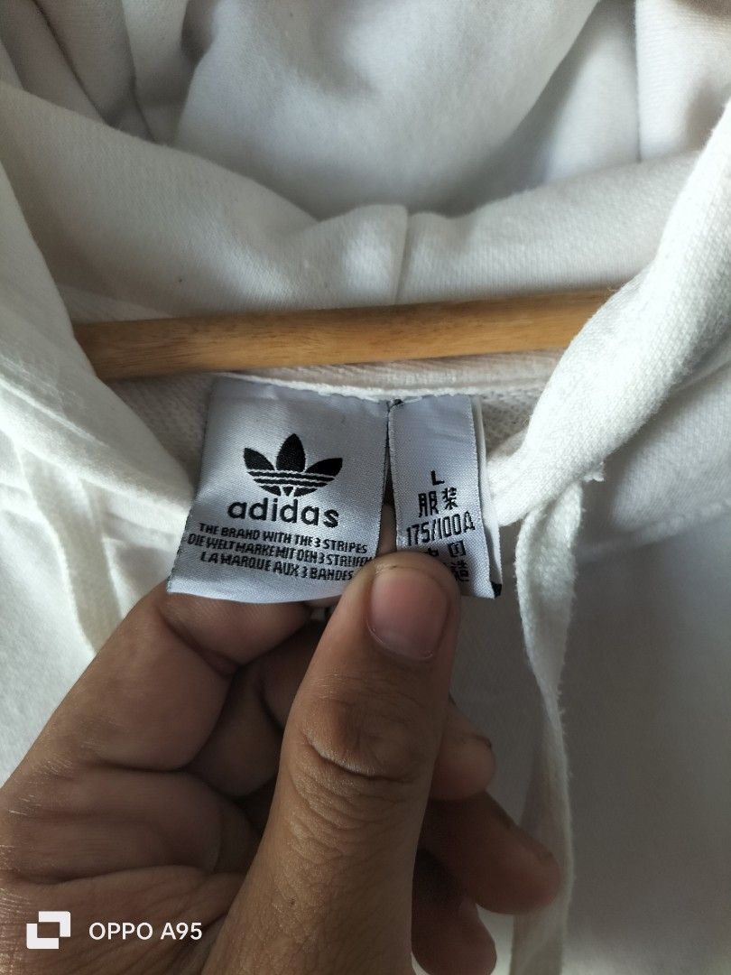adidas (Category: Coats, Jackets and Outerwear) located in Baler. Submitted by jaydeebaltazar (Listing ID 1467415169, Image 3). Description: .