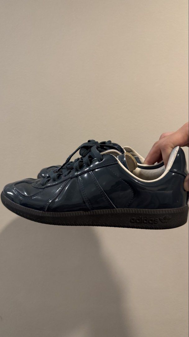 Adidas BW Army (Category: Casual Shoes) located in Manila. Submitted by vdoozy (Listing ID 1467506632, Image 1). Description: Adidas BW Army Sneakers Originally bought for 9k, selling way below SRP. Issue: inner heel lining of both shoes is discolored but cannot be noticed when worn. Price is final and non negotiable. Location: Katipunan, Quezon City.