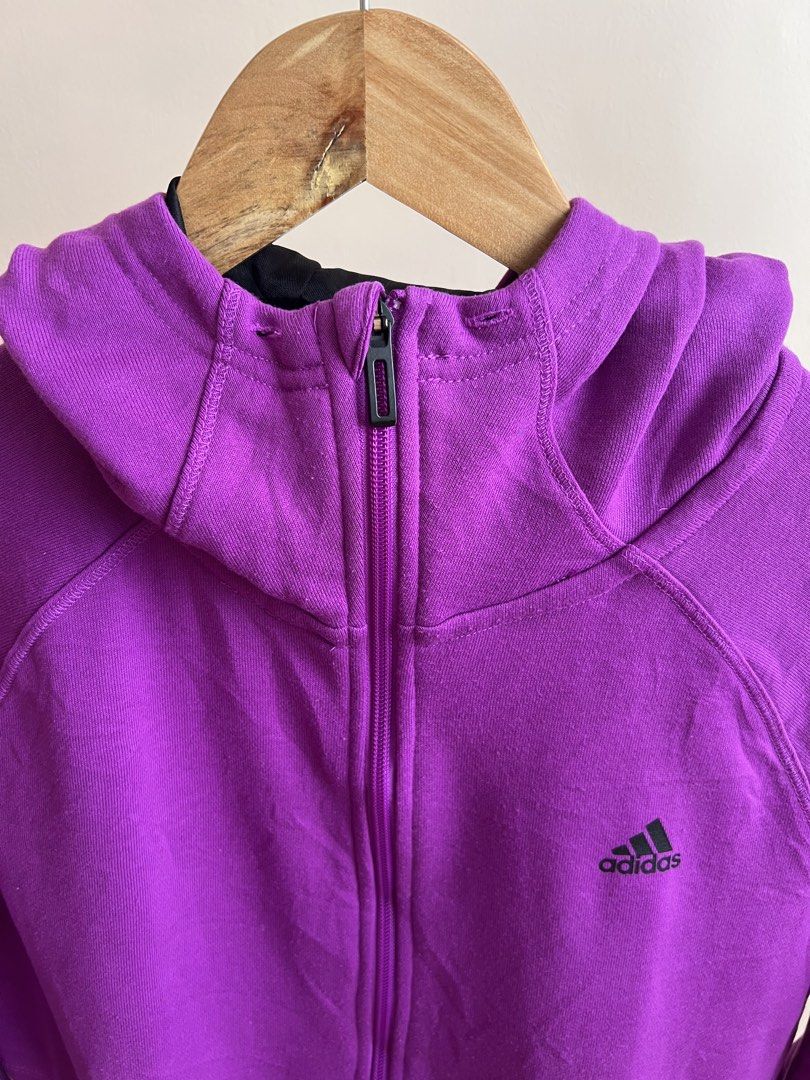 Adidas climalite (Category: Coats, Jackets and Outerwear) located in Cavite. Submitted by akosishef (Listing ID 1467587889, Image 2). Description: Good condition Shipping sched: every weekends only due to work schedule Fit to S-M frame Mop: gcash Courier: jnt.
