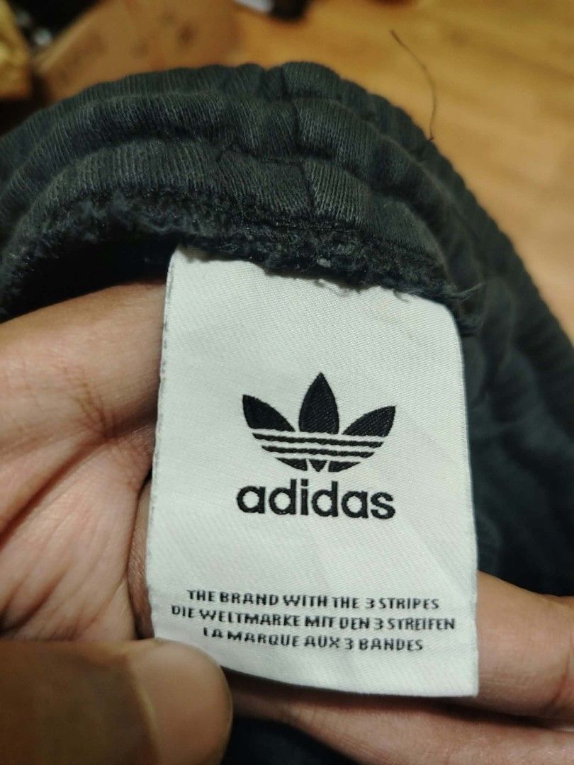 Adidas jogger back big logo (Category: Joggers) located in Lal-Lo. Submitted by keenlion_7de5f3 (Listing ID 1467562180, Image 2). Description: -Dimes 32 to 33W by 41.5L -Size l to semi xl -Issue:none -Color rate:8/10 -negotiable -+sf -Payment first before ship -Mop:GCush -Ship by jnt.