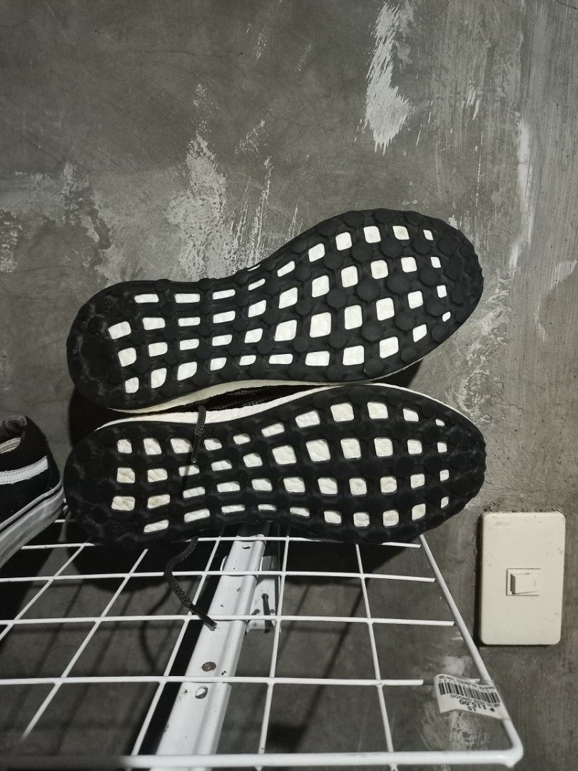 Adidas Pureboost Oreo (Category: Sneakers) located in Mabalacat. Submitted by hasashoe (Listing ID 1467550123, Image 3). Description: SIZE ON PIC EXCELLENT CONDITION GOOD WORKING PERFORMANCE Wear and Go.