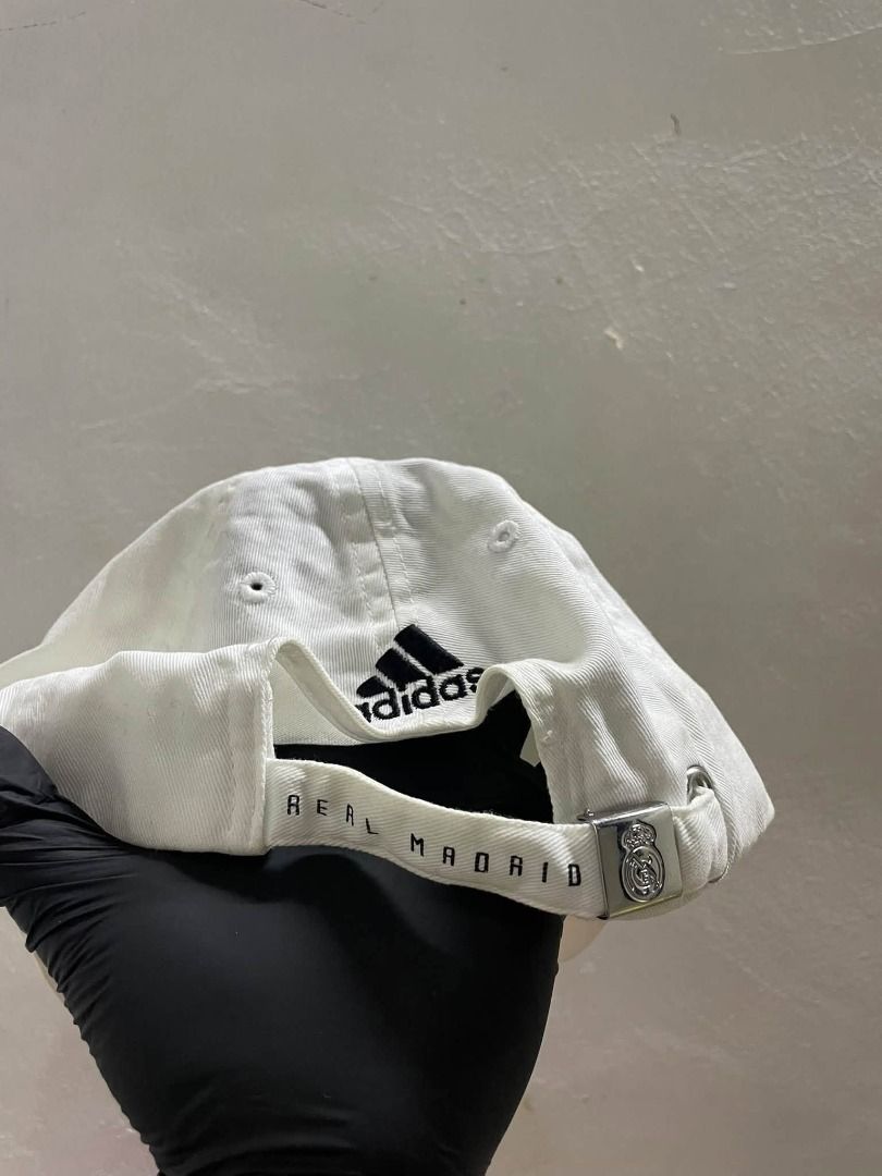 ADIDAS REAL MADRID HAT (Category: Caps & Hats) located in Caloocan City. Submitted by j3ngsanity (Listing ID 1467467454, Image 3). Description: NEED WASH LANG.